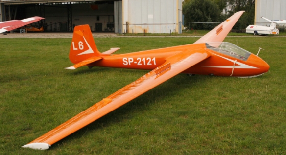 Mucha polish glider 2